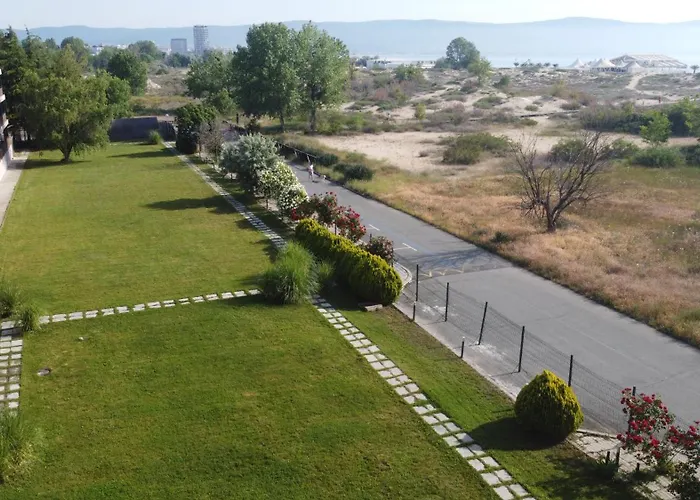 Sunny Club - Adults Only #youthfulvibes فندق 4*