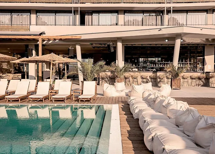 Sunny Club - Adults Only #youthfulvibes Хотел 4*